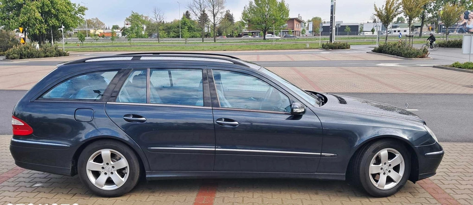 Mercedes-Benz Klasa E cena 27000 przebieg: 181600, rok produkcji 2005 z Poznań małe 67